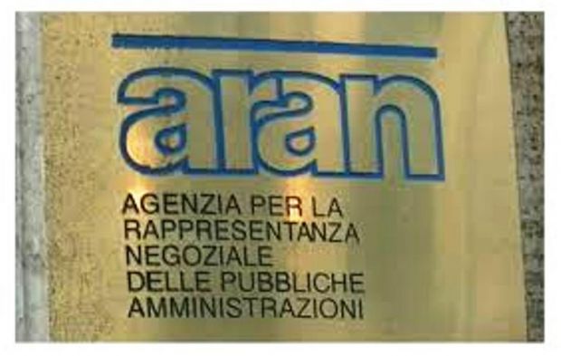 Contratto infermieri/ostetriche. Slittano la firma definitiva e l’arrivo degli arretrati