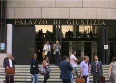 Tribunale di Genova vietato a pubblico e avvocati