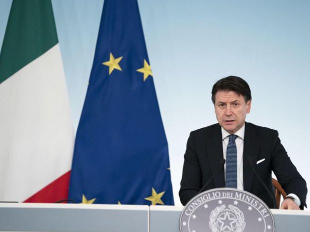 Soluzione estrema. Tutta Italia a casa