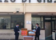 Napoli. I Giovani Penalisti consegnano mascherine