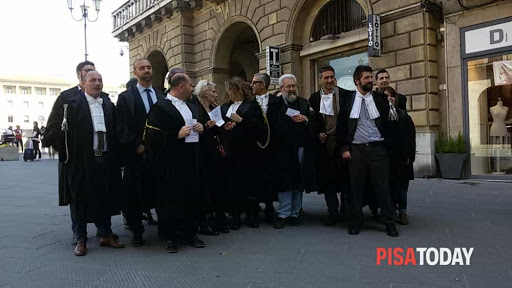 Udienze ancora sospese: si infiamma la protesta degli avvocati