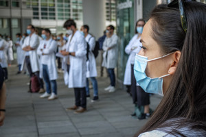 DA EROI A CAPRI ESPIATORI: I MEDICI CHIEDONO TUTELE PENALI