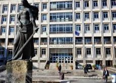 Bari, i processi ripartono tra assembramenti e mille difficoltà