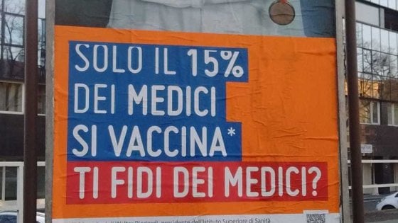 Medici no-vax via dagli ospedali: lo dice la legge I sanitari che non si vaccineranno non potranno lavorare in ospedale.