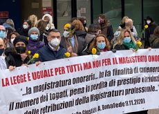 Toghe onorarie: «Il Csm ci disprezza, intervenga Mattarella»