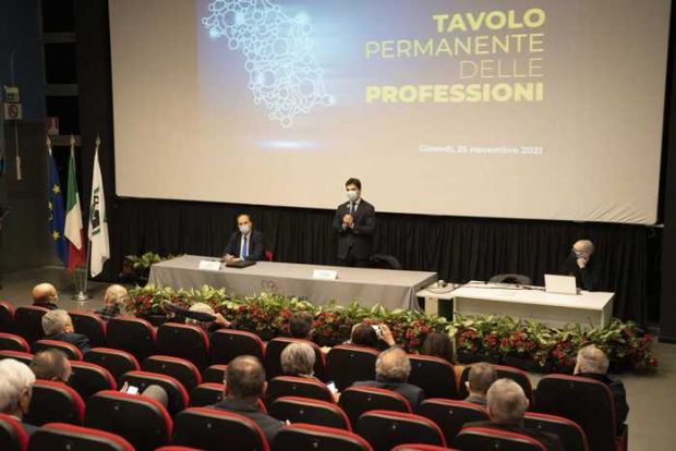 Le Marche istituiscono tavolo permanente professioni