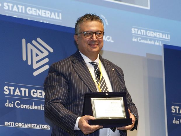 Ad Antonino Bartuccio il premio 