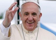 I PROFESSIONISTI INSORGONO IL PAPA BENEDICE