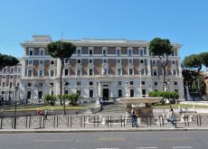 Diminuiscono le richieste di protezione e asilo, aumentano i dinieghi