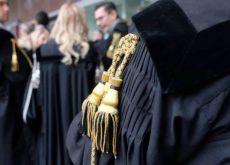 Praticanti e neo-avvocati devono cominciare a difendersi