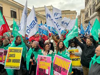 IN PIAZZA PER SALVARE IL SSN