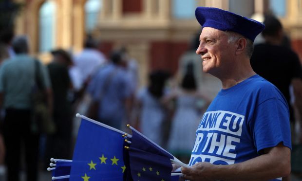 A Londra la marcia contro la Brexit per tornare nell'Ue
