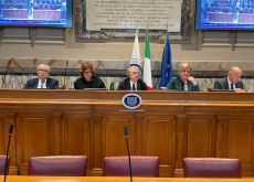 PROFESSIONI, IL BICCHIERE È MEZZO VUOTO