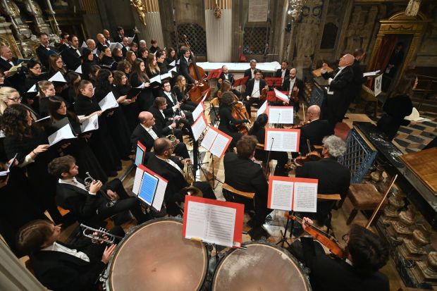 Basilica gremita e tanti applausi all’incontro natalizio offerto dalla Banca di Piacenza