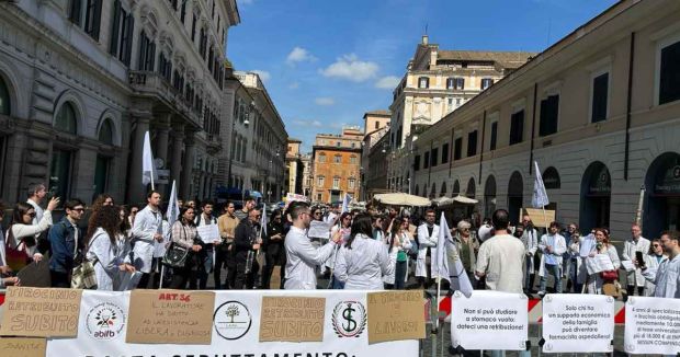 Senza contratto, malattia e maternità