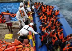 È ufficiale: non esistono i taxi del mare, né ong amiche dei trafficanti