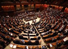 Camere ingolfate fino a Ferragosto