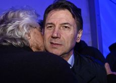 M5S, il voto bis online cancella il garante