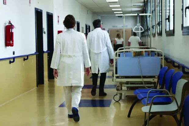Medici sotto accusa: il disciplinare scatta solo se c’è “clamore mediatico”