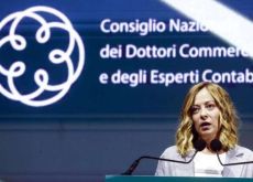 RIMETTERE AL CENTRO AUTONOMI E PROFESSIONISTI