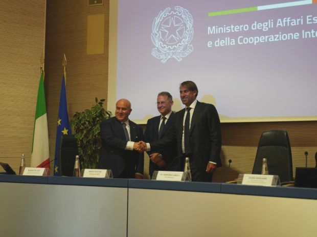 Lavoro sicuro e inclusivo: l’intesa tra Consulenti e AICS