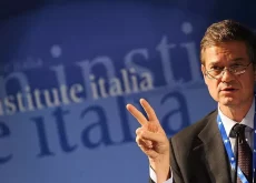 L’Ue metta la pistola sul tavolo con Trump, usiamo contro-dazi mirati