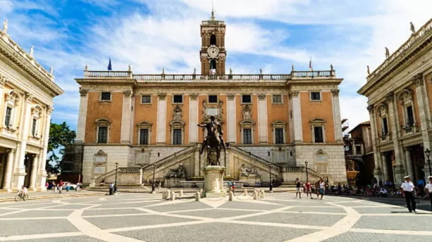 Il governo vuole dare poteri legislativi a Roma Capitale