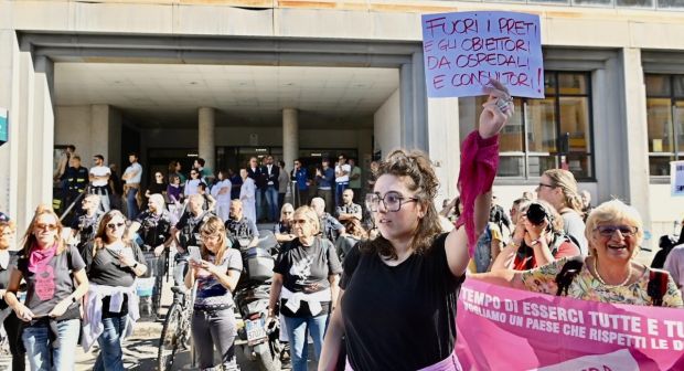 La “stanza per l’ascolto” di Torino deve chiudere