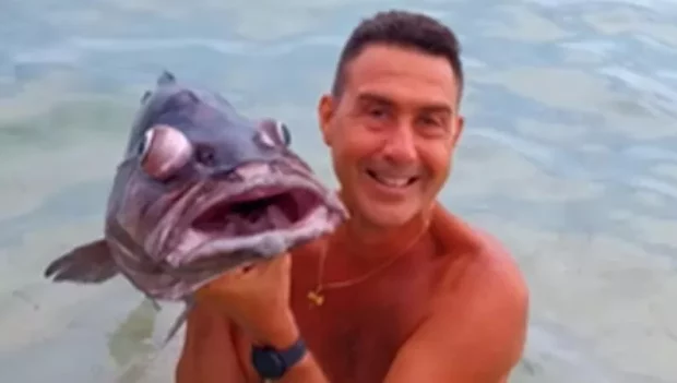 Vannacci denunciato dagli animalisti per una cernia