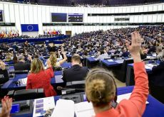 L’Europarlamento invita i Paesi Ue a riconoscere lo Stato di Palestina