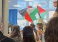 Blitz pro-Pal in aula, interrotta la lezione nell’Ateneo di Pisa