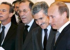 D’Alema, la Cina come ultima sceneggiata