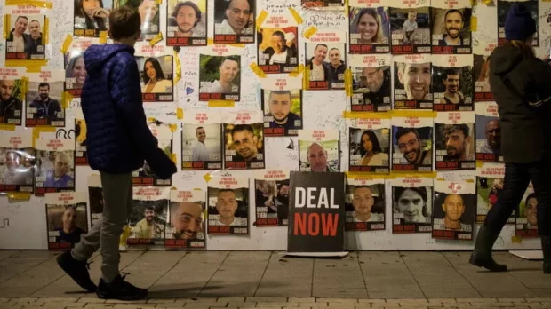Un cupo 7 ottobre di silenzio