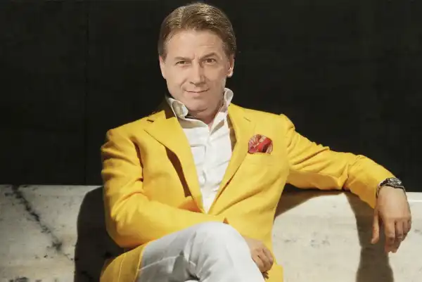 Un uomo solo al comando!