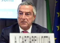 LA LENTA AGONIA DEL SSN SPIANA LA STRADA AL PRIVATO.