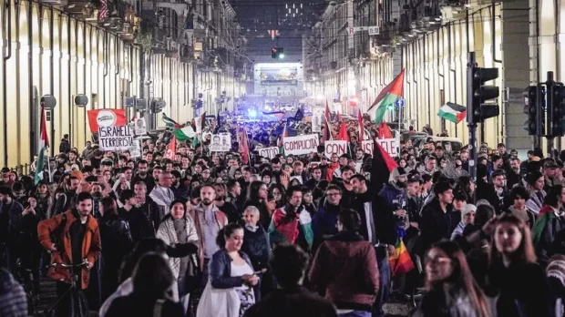 Domandarsi oggi che senso avevano le piazze Pro-Pal in Italia.