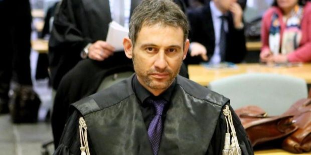 Diecimila avvocati per il sì alla separazione tra giudici e Pm.