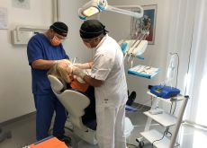 Dentisti imprenditori: la nuova frontiera dell’odontoiatria italiana che ferma la fuga all’estero