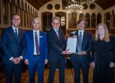 Carlo Messina ha ricevuto European banker of the Year