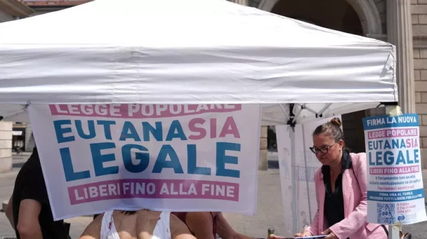 Una Regione può fare una sua legge sul fine vita.