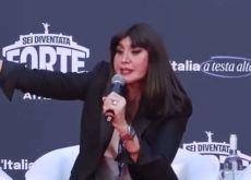 Bernini contestata ad Atreju dagli studenti Udu sul semestre filtro di Medicina