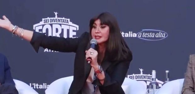 Bernini contestata ad Atreju dagli studenti Udu sul semestre filtro di Medicina