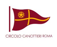 Il circolo esclusivo in riva al Tevere e il licenziamento dell’inserviente che «ha dato del tu».