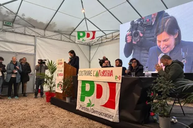 La maggioranza Pd a Montepulciano blinda Schlein.