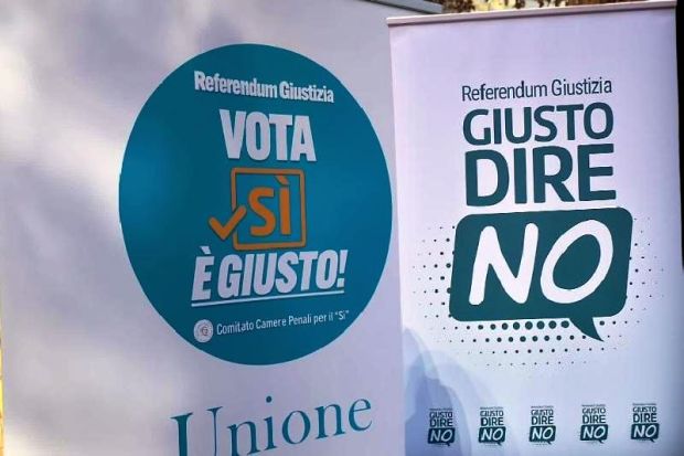 La raccolta firme è solo una fuga dal referendum