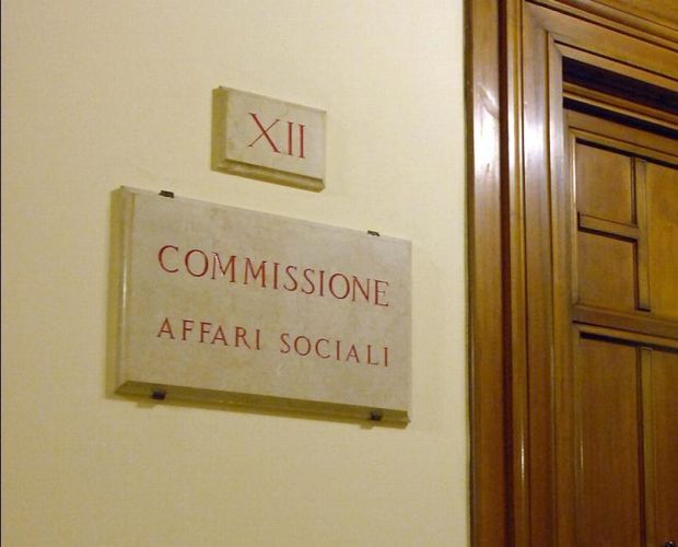Professioni sanitarie, al via le audizioni sul ddl delega La Commissione Affari Sociali della Camera avvia un ciclo di audizioni sul disegno di legge delega del Ministro della Salute Orazio Schillaci.