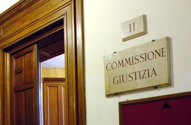 Riforma forense, slitta il voto sugli emendamenti