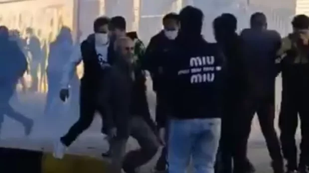 La sinistra tace sulle proteste in Iran.