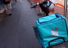 Rider, Pm Milano dispone controllo giudiziario per Deliveroo Italy.