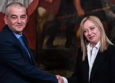 Strategia Meloni-Fazzolari-Mantovano: attaccare i giudici senza nominare il referendum